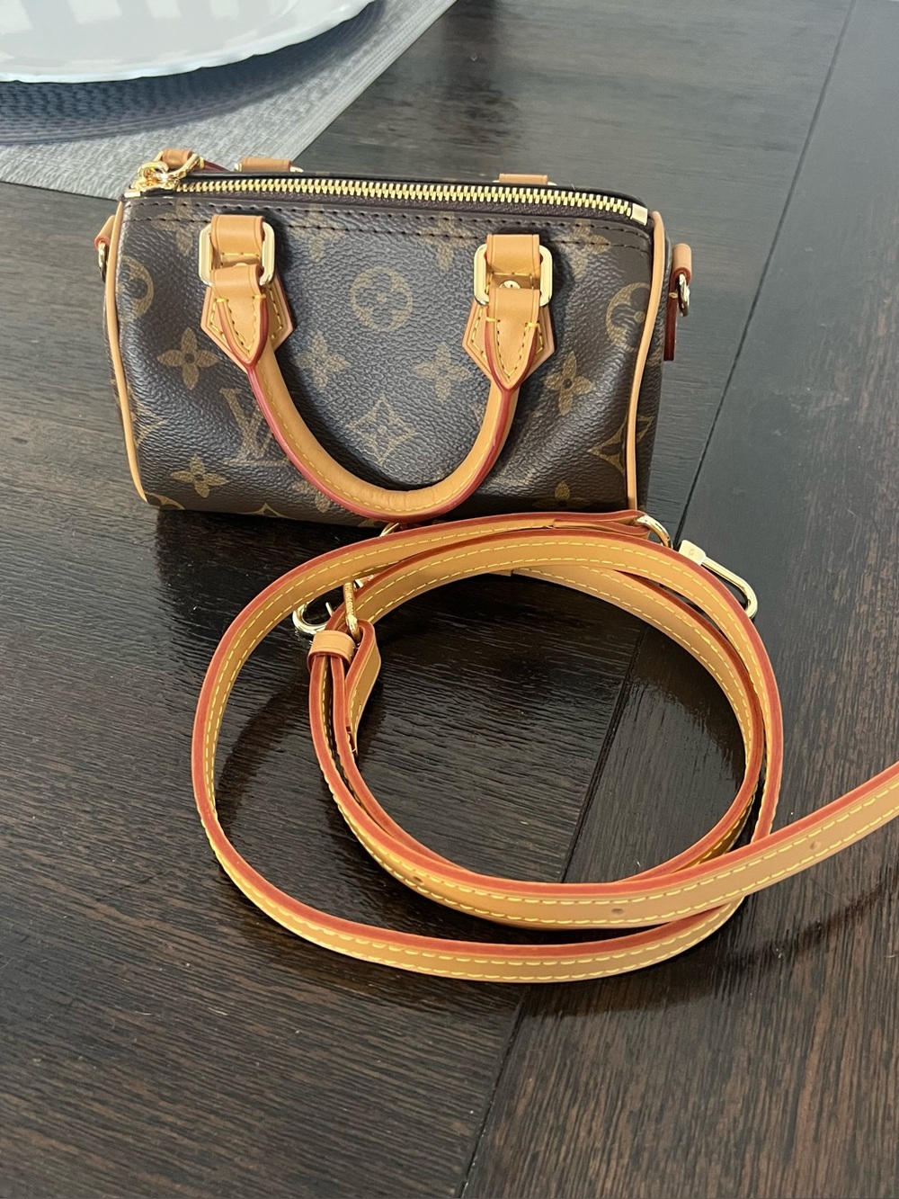 Nano monogram speedy